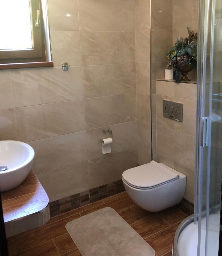 Hotel Galeria Pezinska Baba Pezinok Luaran gambar