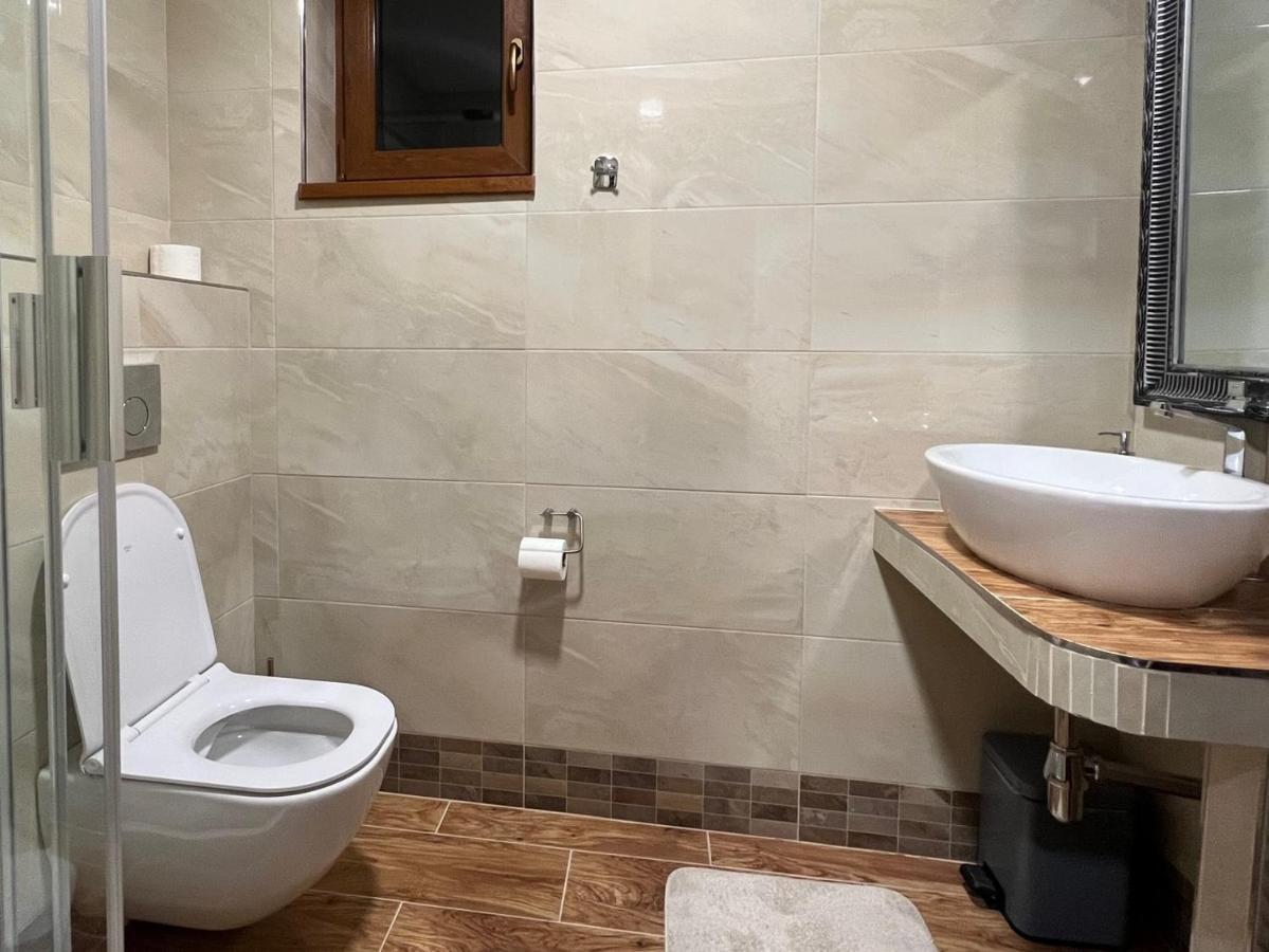 Hotel Galeria Pezinska Baba Pezinok Luaran gambar