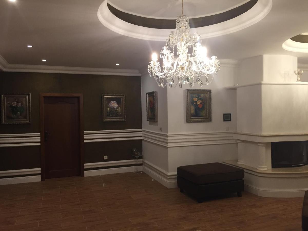 Hotel Galeria Pezinska Baba Pezinok Luaran gambar